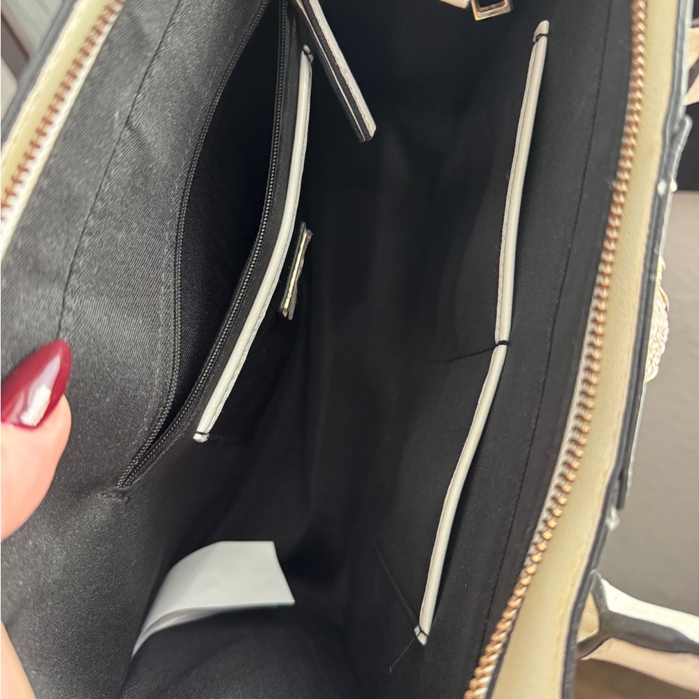 Aldo Multicolor Tote with Gold Chain Detail - Picture 5 of 5